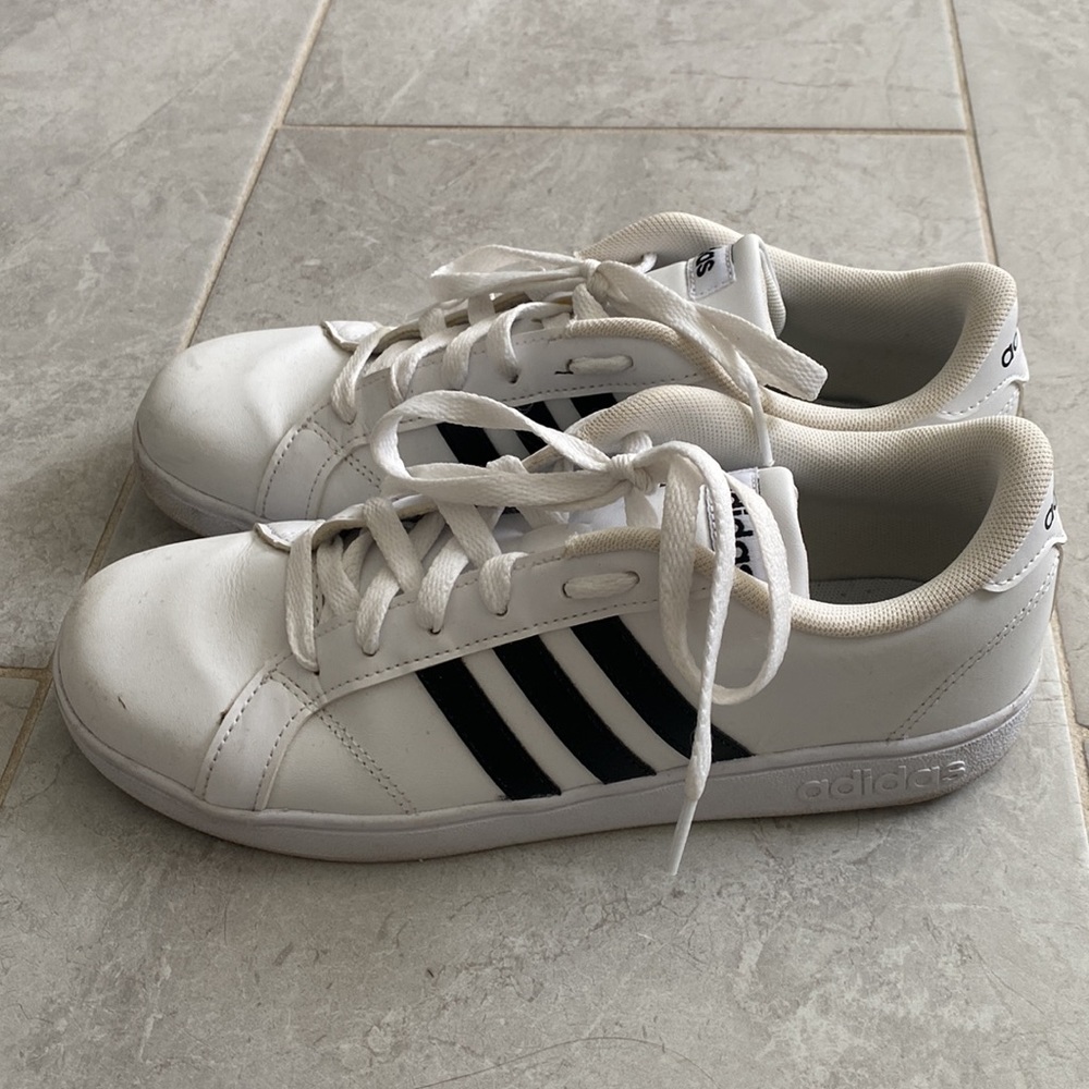 Adidas Shoes - Picture 6 of 8